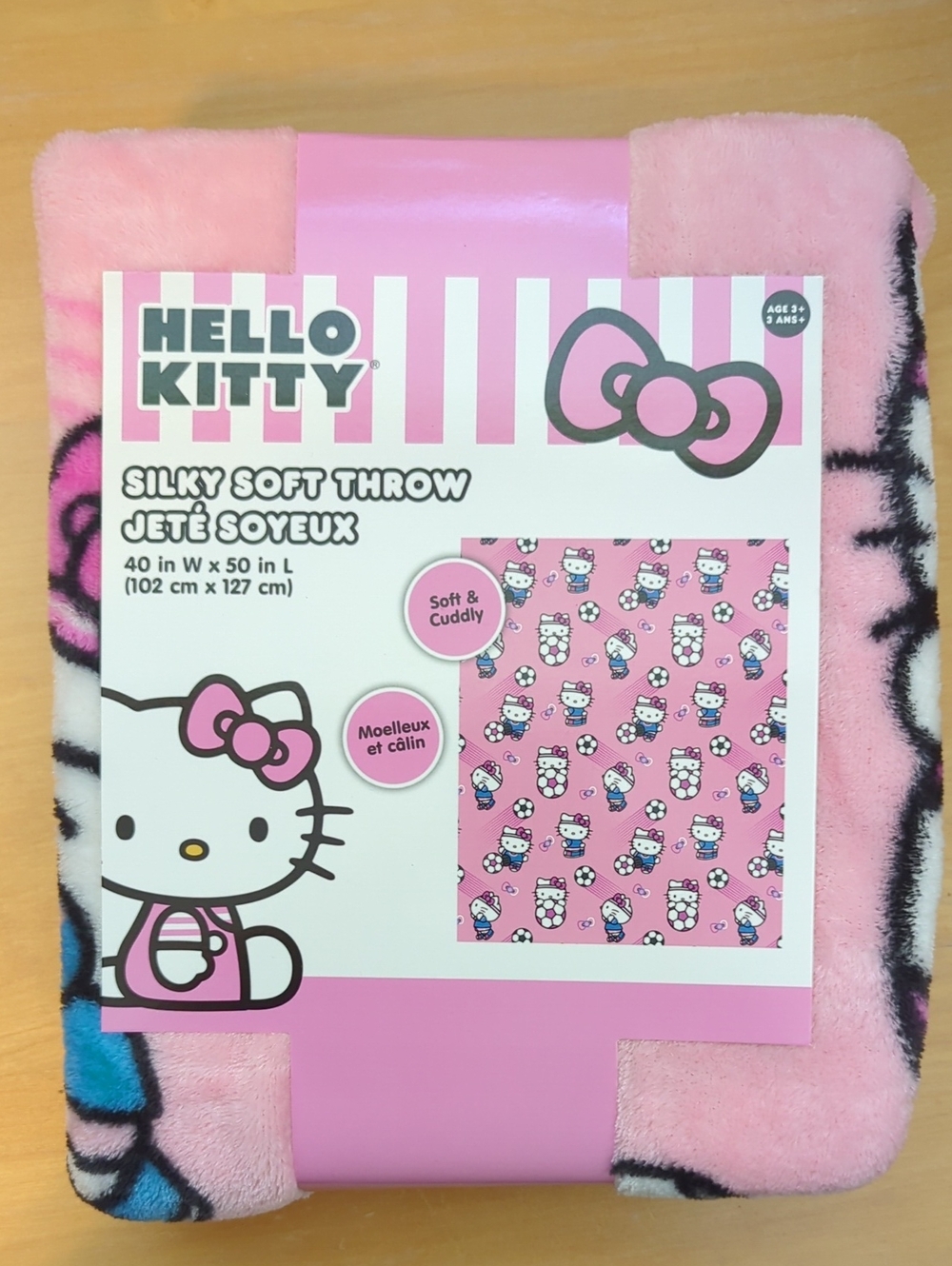 Hello Kitty Silky Soft Throw New